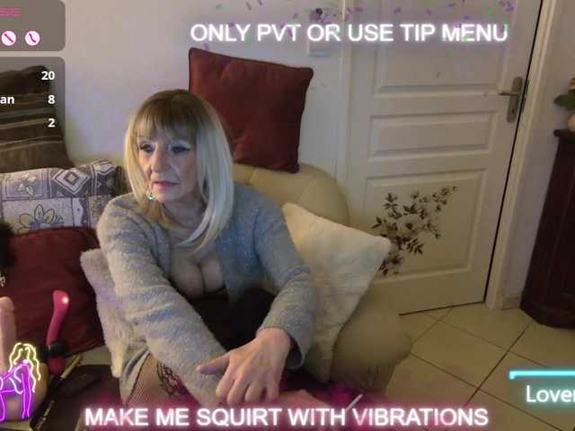 DENERYS's BongaCams show and profile