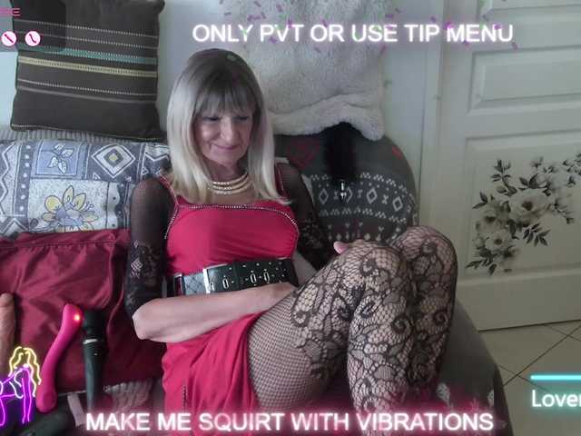 DENERYS's BongaCams show and profile