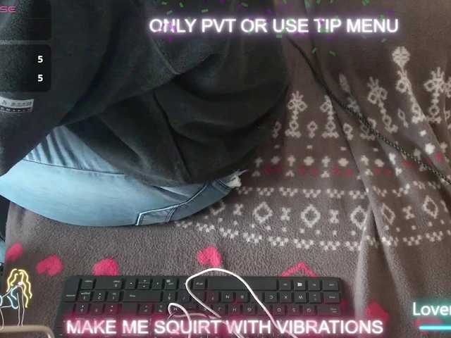 DENERYS's BongaCams show and profile