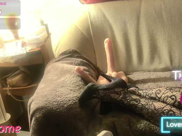 DENERYS's BongaCams show and profile