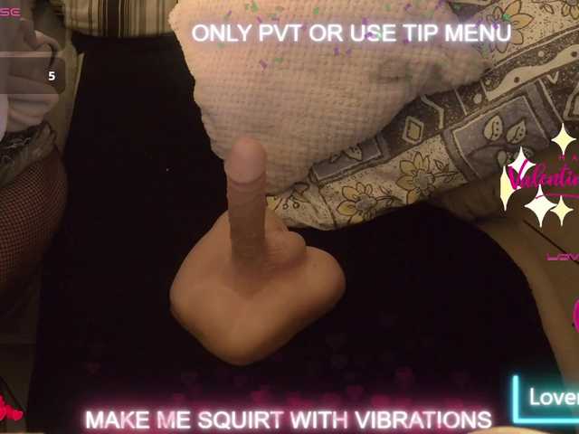 DENERYS's BongaCams show and profile