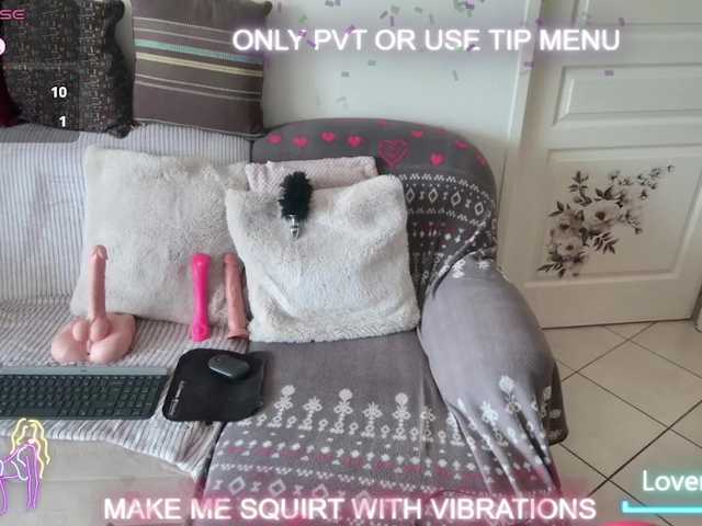 DENERYS's BongaCams show and profile