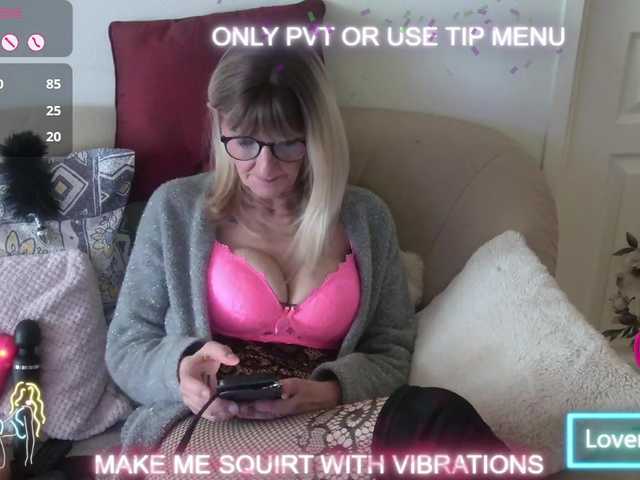 DENERYS's BongaCams show and profile