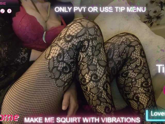 DENERYS's BongaCams show and profile