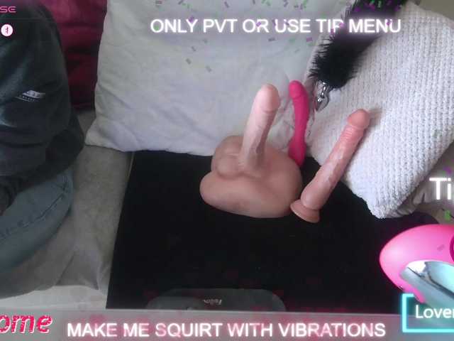 DENERYS's BongaCams show and profile