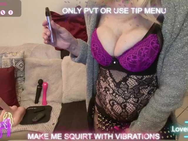 DENERYS's BongaCams show and profile