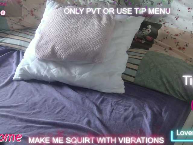 DENERYS's BongaCams show and profile