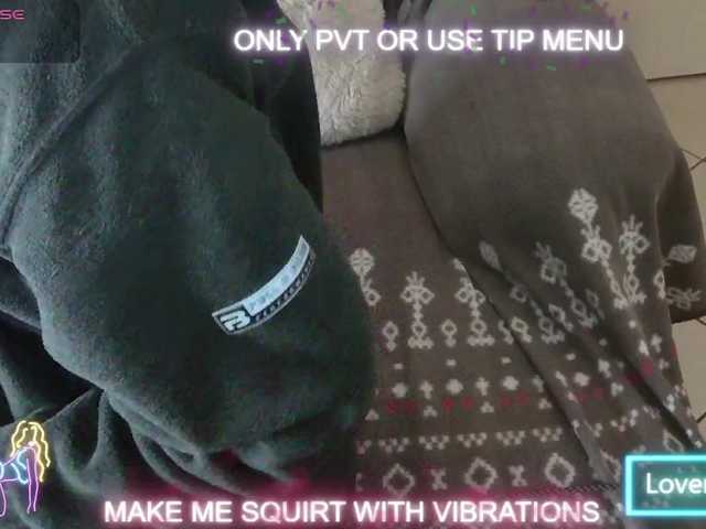 DENERYS's BongaCams show and profile