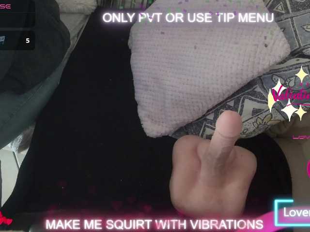 DENERYS's BongaCams show and profile