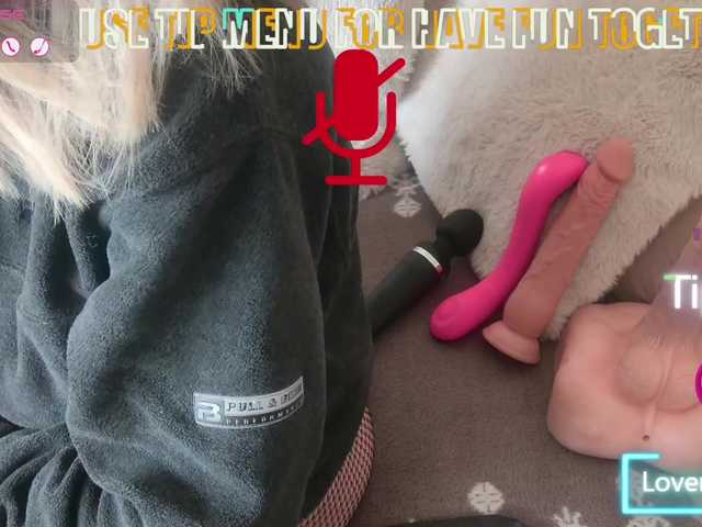 DENERYS's BongaCams show and profile