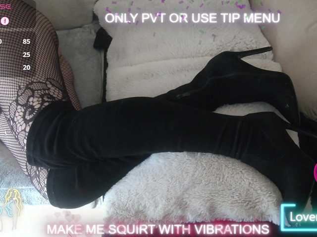 DENERYS's BongaCams show and profile