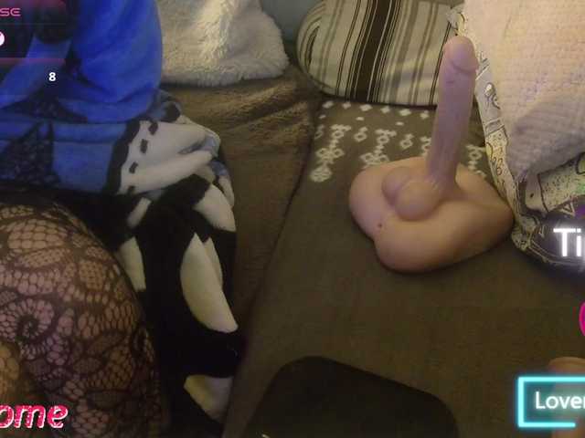 DENERYS's BongaCams show and profile