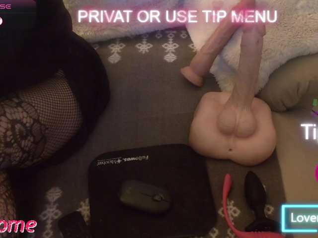 DENERYS's BongaCams show and profile