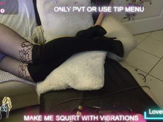 DENERYS's BongaCams show and profile