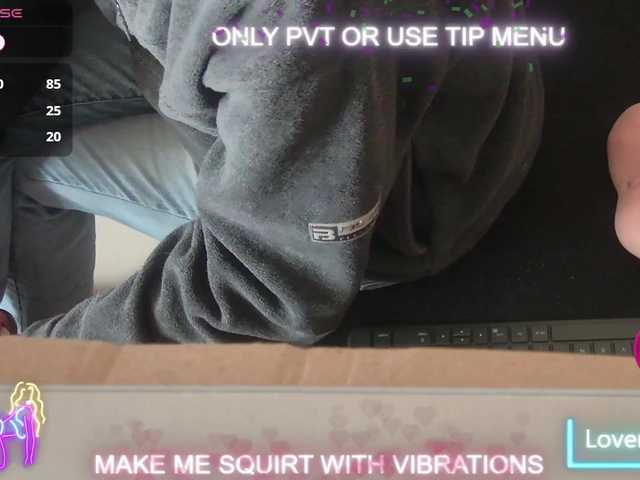 DENERYS's BongaCams show and profile