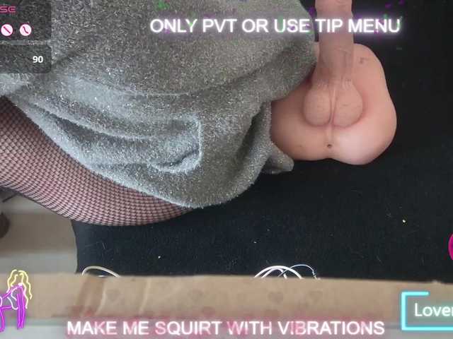 DENERYS's BongaCams show and profile