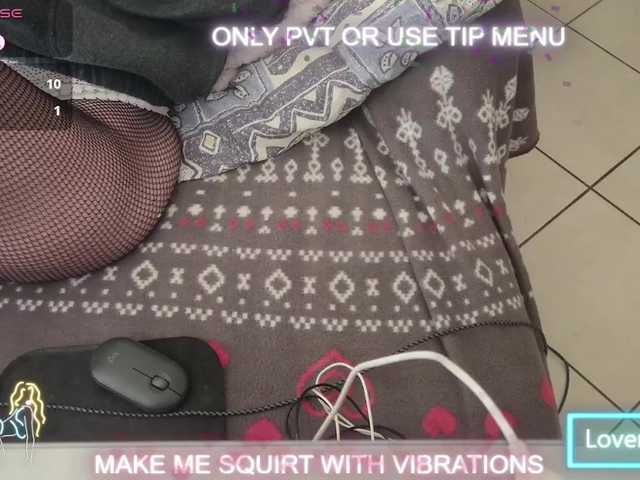 DENERYS's BongaCams show and profile