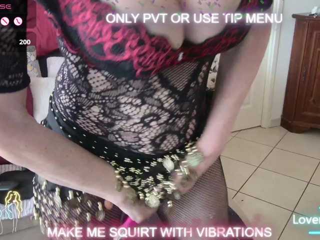 DENERYS's BongaCams show and profile