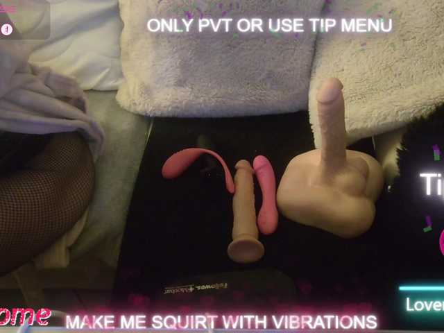 DENERYS's BongaCams show and profile