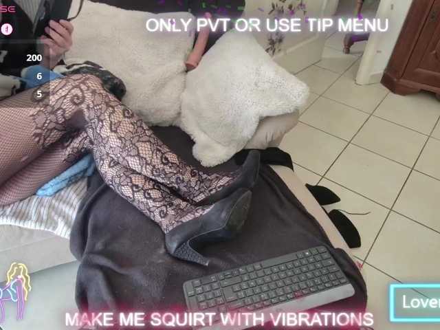 DENERYS's BongaCams show and profile