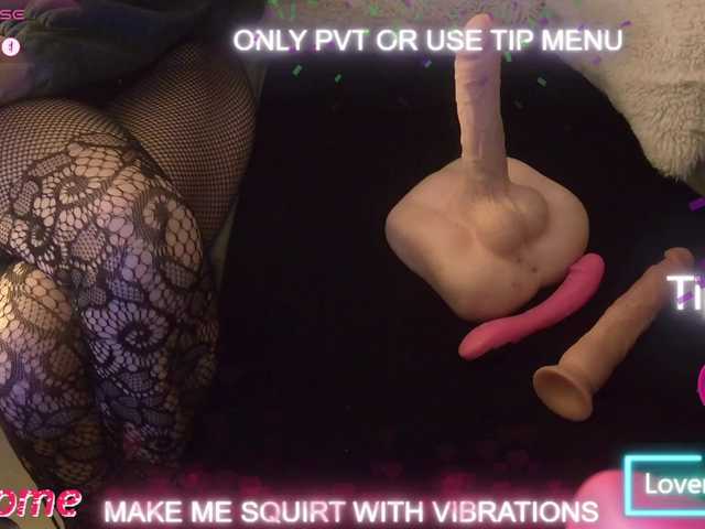 DENERYS's BongaCams show and profile