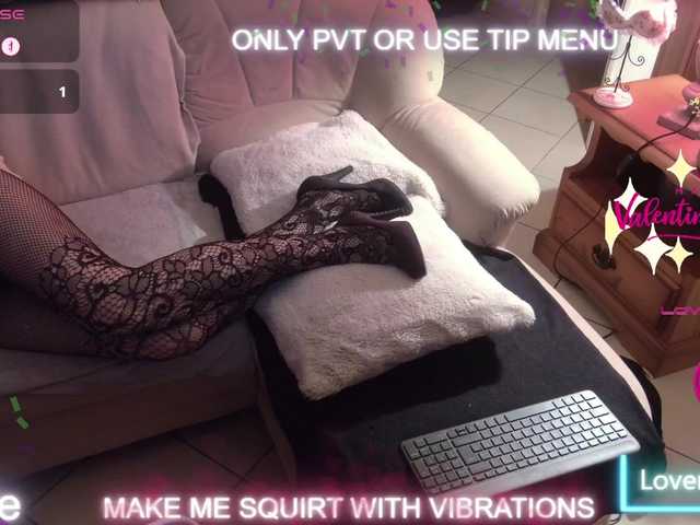 DENERYS's BongaCams show and profile