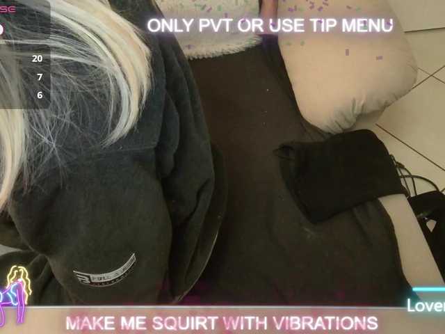 DENERYS's BongaCams show and profile