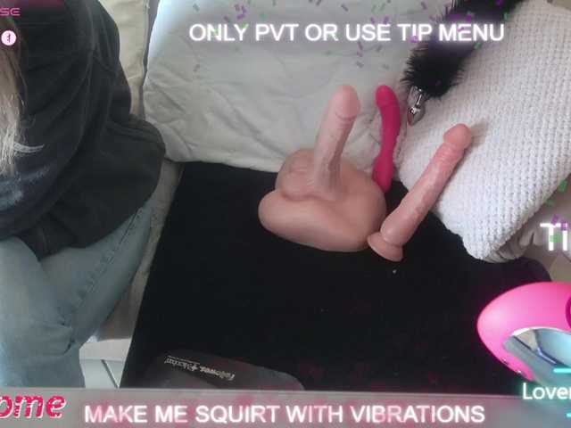 DENERYS's BongaCams show and profile