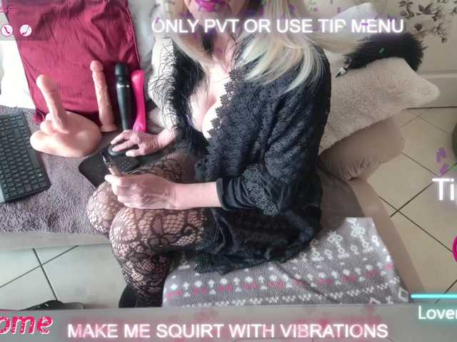 DENERYS's BongaCams show and profile