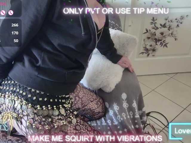 DENERYS's BongaCams show and profile