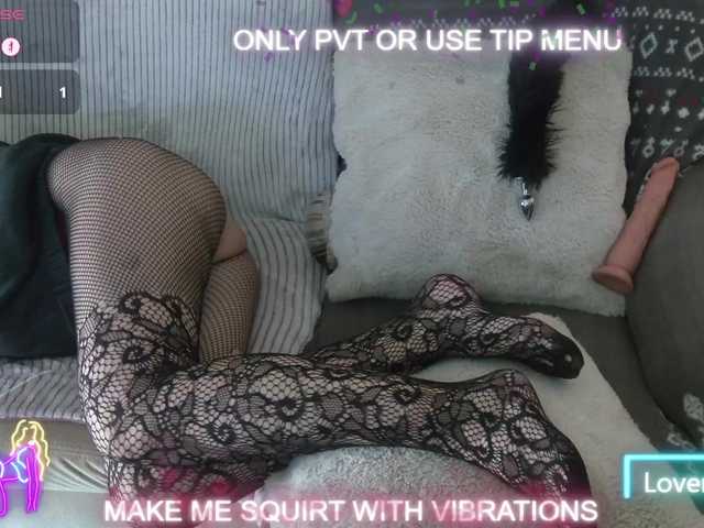 DENERYS's BongaCams show and profile