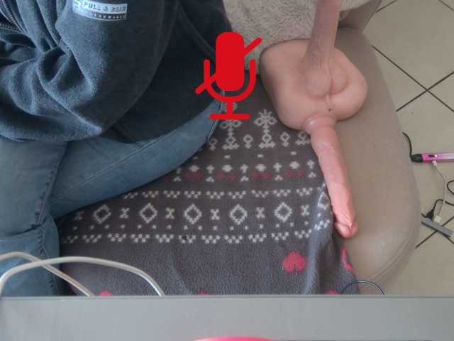 DENERYS's BongaCams show and profile