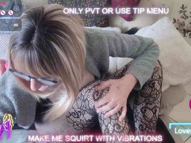 DENERYS Live Webcam on BongaCams