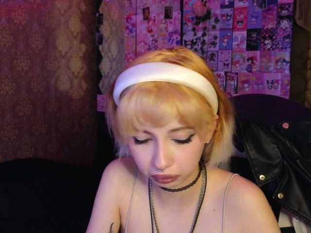 MissMorganMoon's BongaCams show and profile