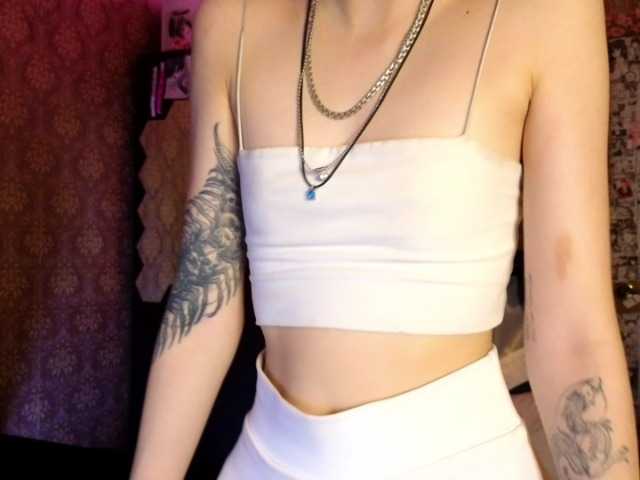 MissMorganMoon's BongaCams show and profile