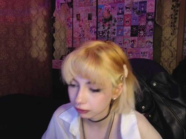 MissMorganMoon's BongaCams show and profile