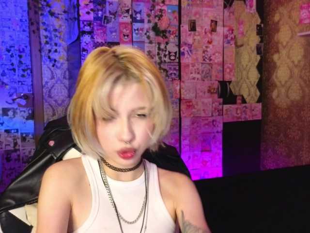 MissMorganMoon — Hi guys, my name is Morgan, today I'm trying out my toy will you help me