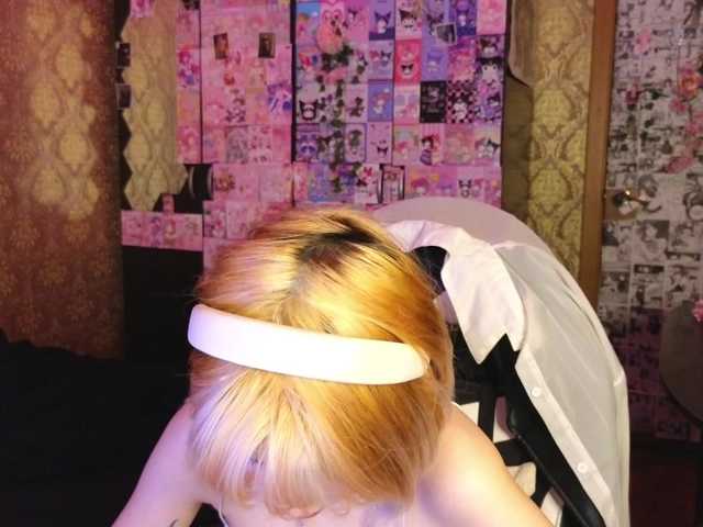 MissMorganMoon's BongaCams show and profile