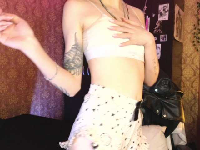 MissMorganMoon's BongaCams show and profile