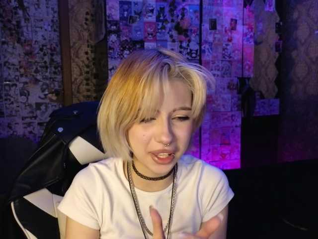 MissMorganMoon's BongaCams show and profile