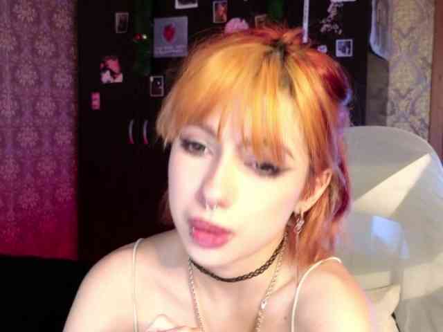 MissMorganMoon webcam