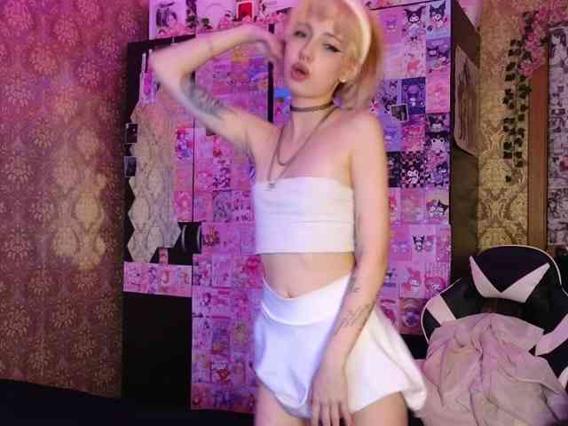 MissMorganMoon webcam