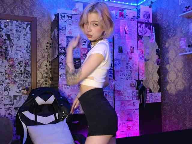 MissMorganMoon webcam