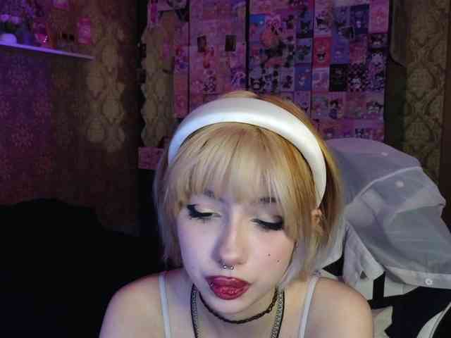 MissMorganMoon webcam