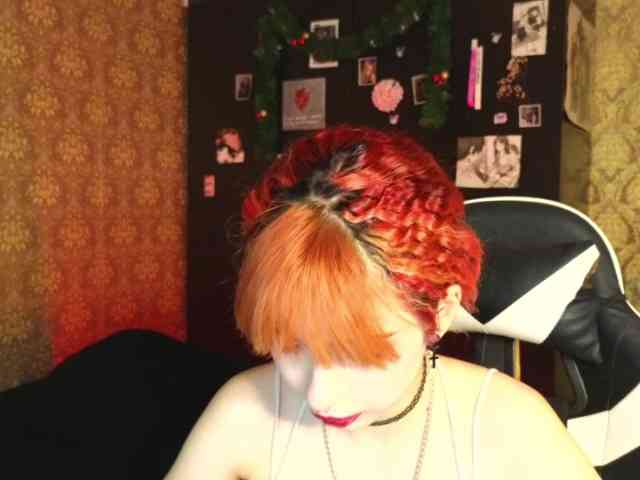 MissMorganMoon webcam