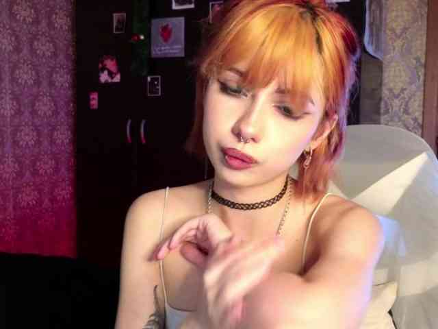 MissMorganMoon webcam