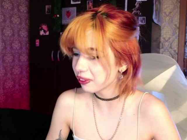 MissMorganMoon webcam