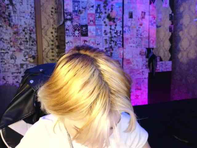 MissMorganMoon webcam