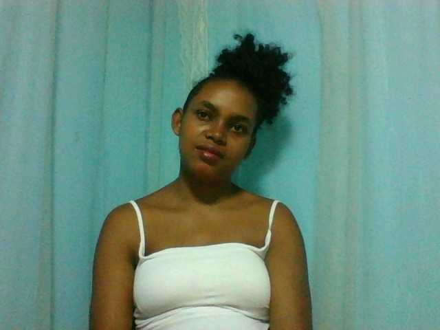 Elinah — Freechat on BongaCams