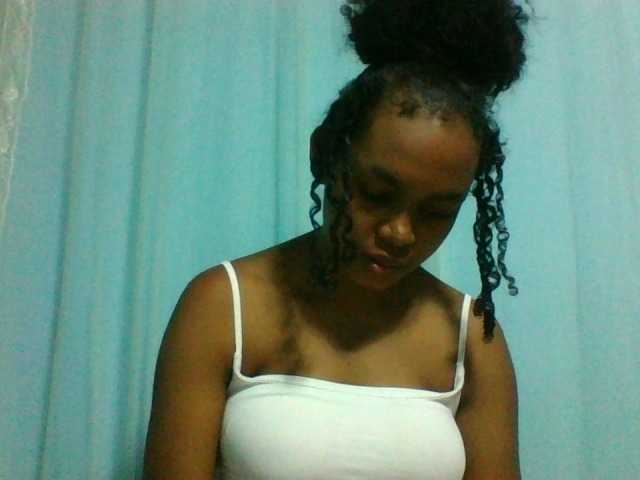 Elinah streaming on Webcambliss